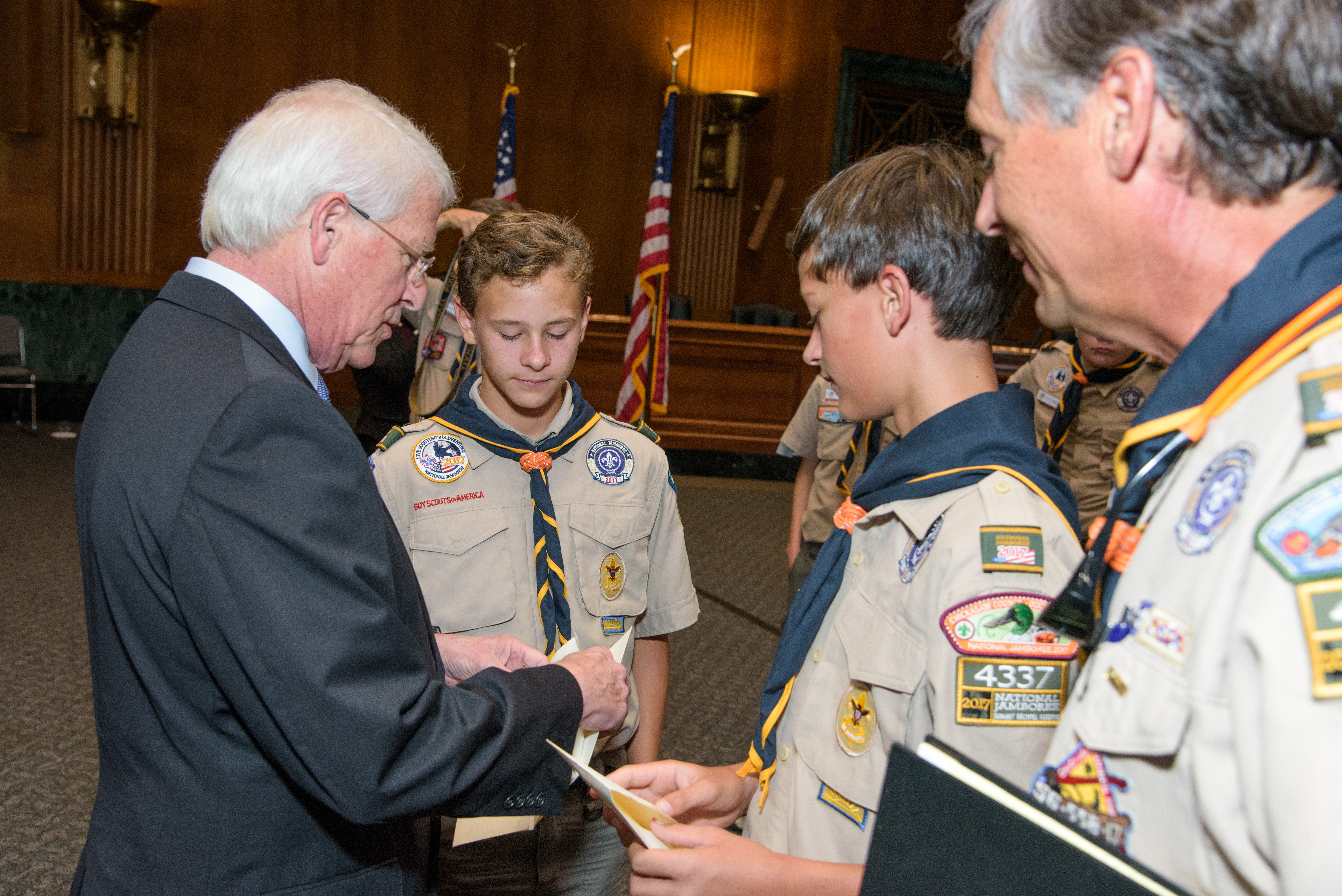 Sen. Wicker, Rep. Kelly Meet Boy Scouts From North Mississippi