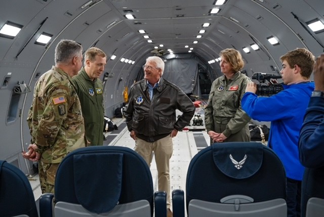 Wicker Visits Meridian Air National Guard Base