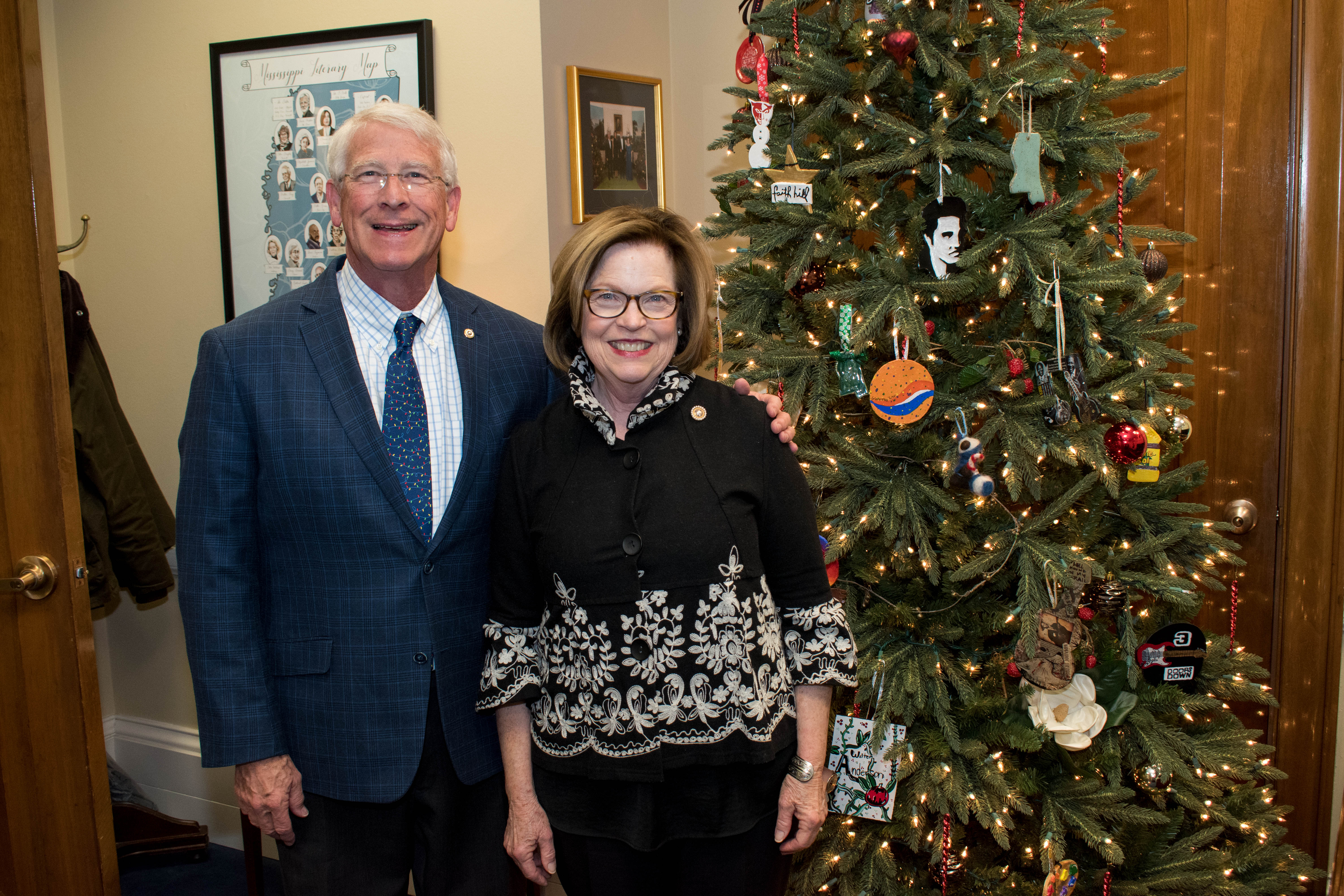 Wicker: Mississippi Ornaments Reflect Student Achievement, State History