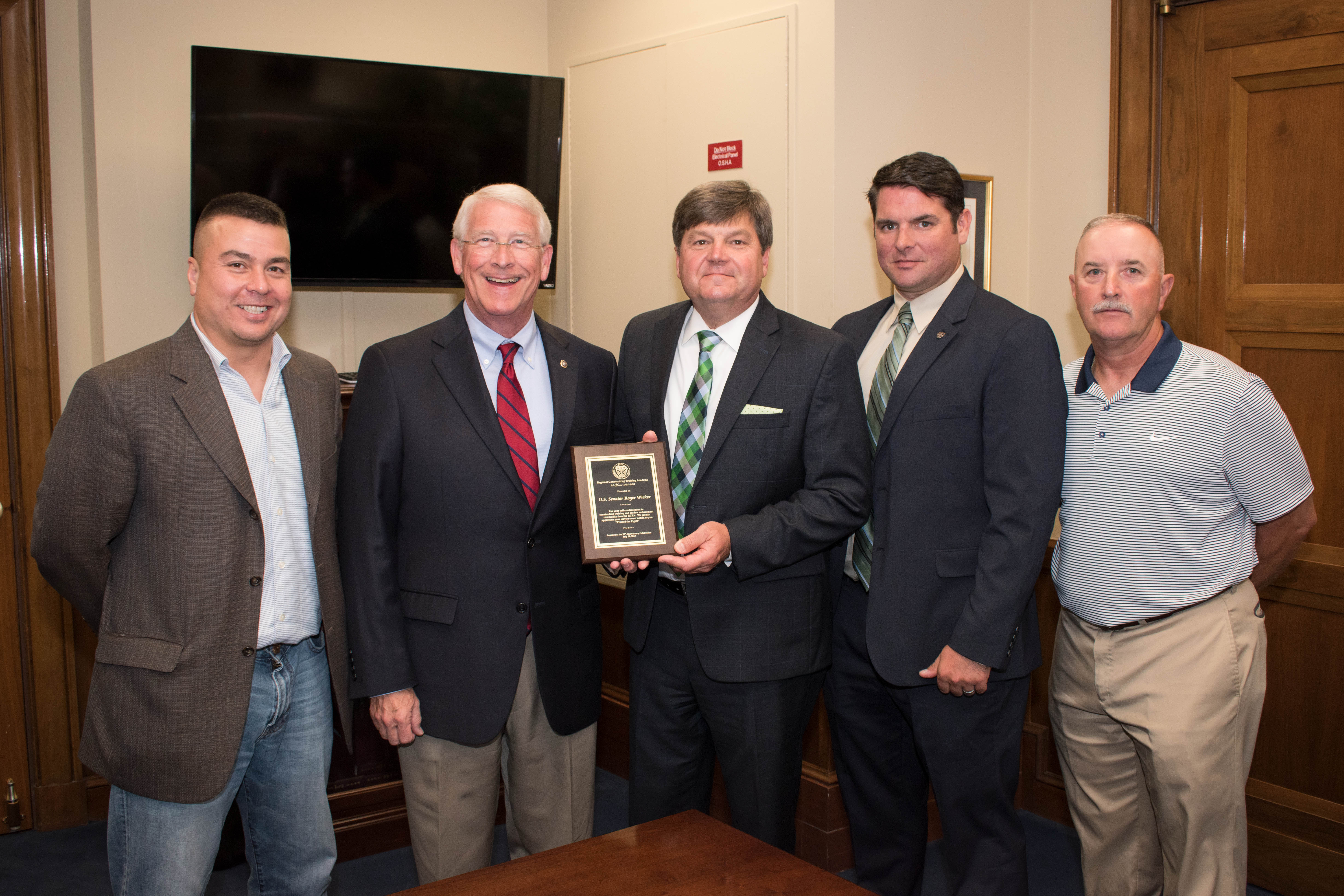 Wicker Receives Regional Counterdrug Training Academy Award
