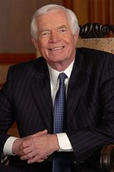 Senate Passes Resolution to Honor Thad Cochran