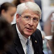 Wicker Pushes IRS to Clear Backlogs