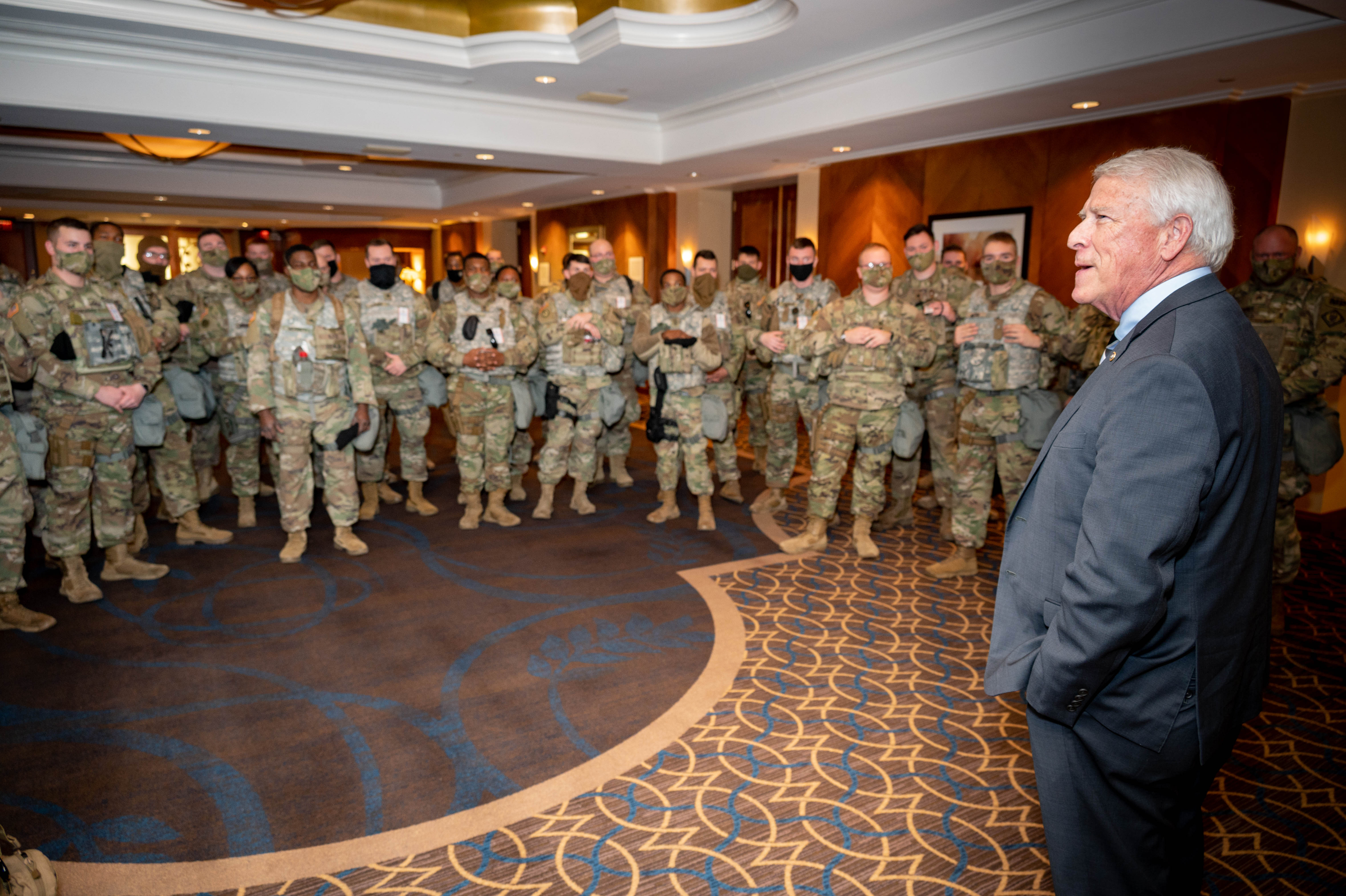 Wicker Meets with Members of the Mississippi National Guard
