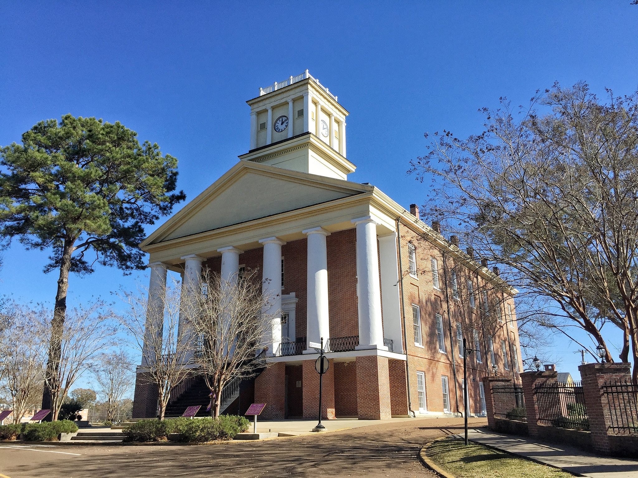 Wicker, Hyde-Smith Mark Alcorn State’s 150th Anniversary