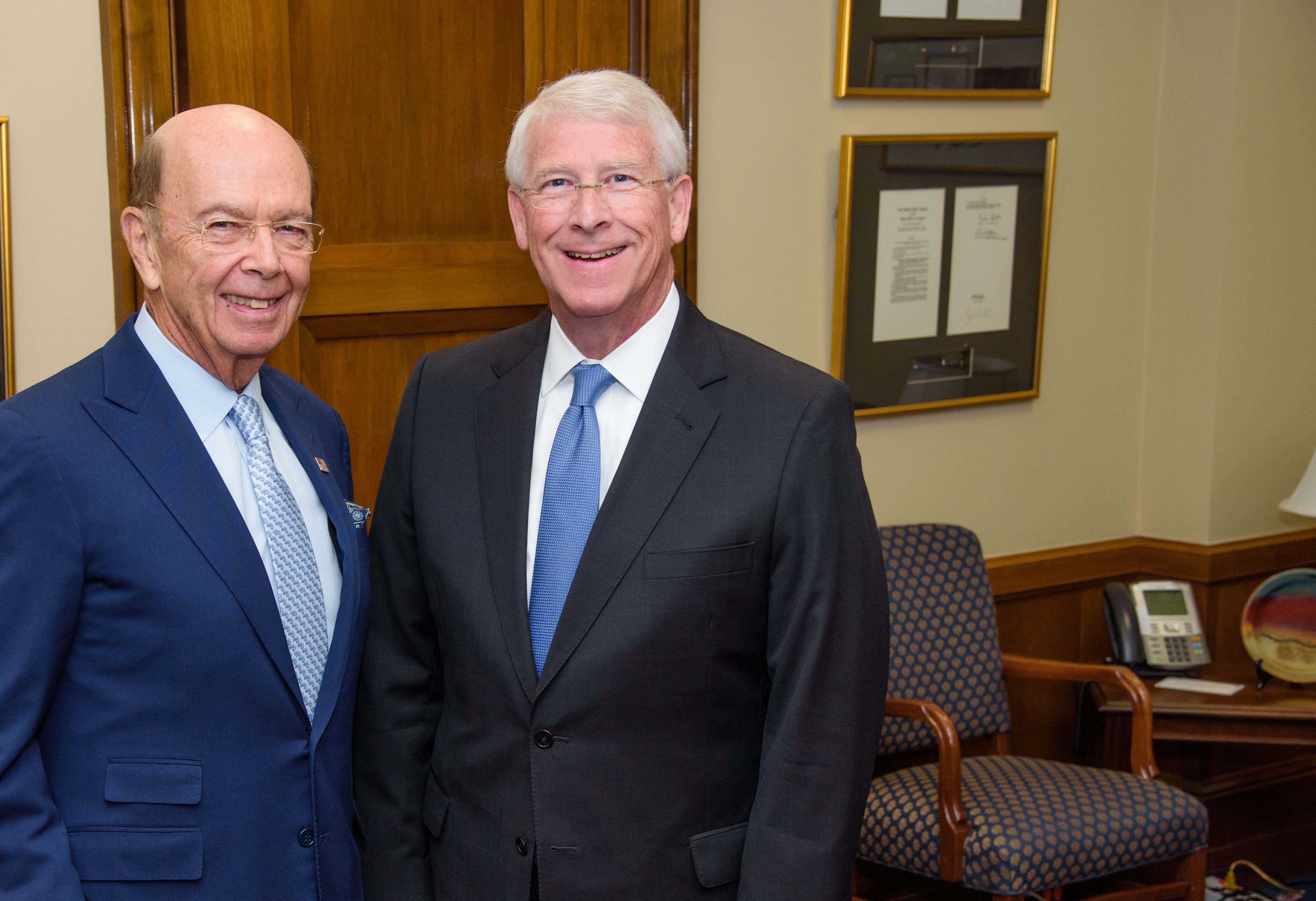 Wicker Votes to Confirm Wilbur Ross as Commerce Secretary