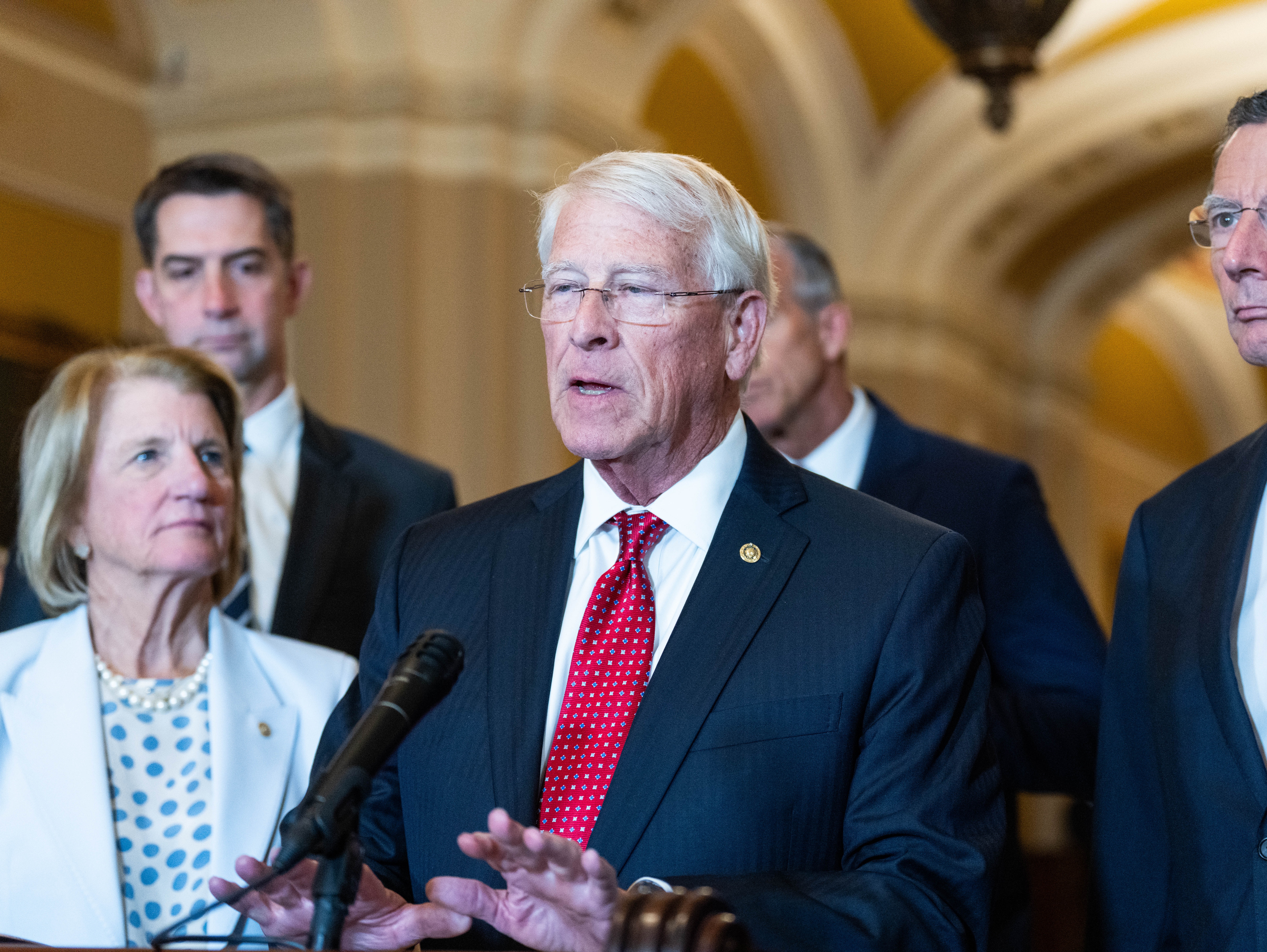 Wicker Votes to Keep Government Open