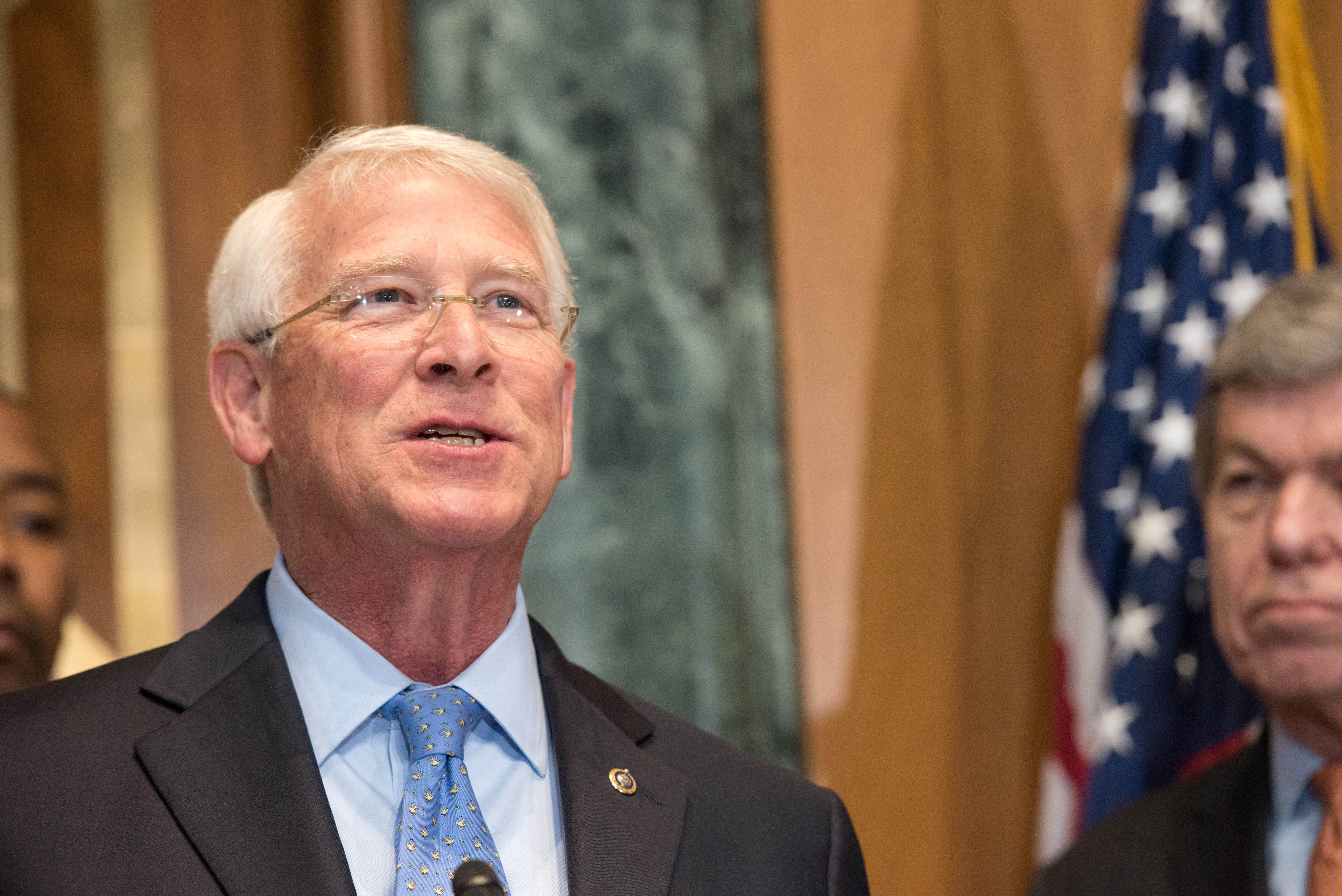 Wicker, Klobuchar Introduce Bill to Promote Precision Agriculture, Rural Broadband